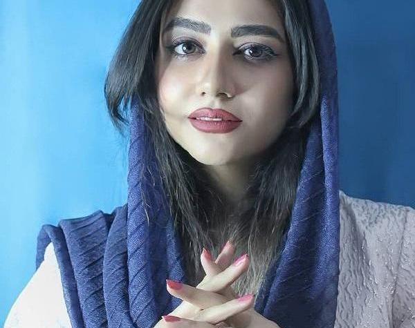 عکس سلنا امینی در ترکیه