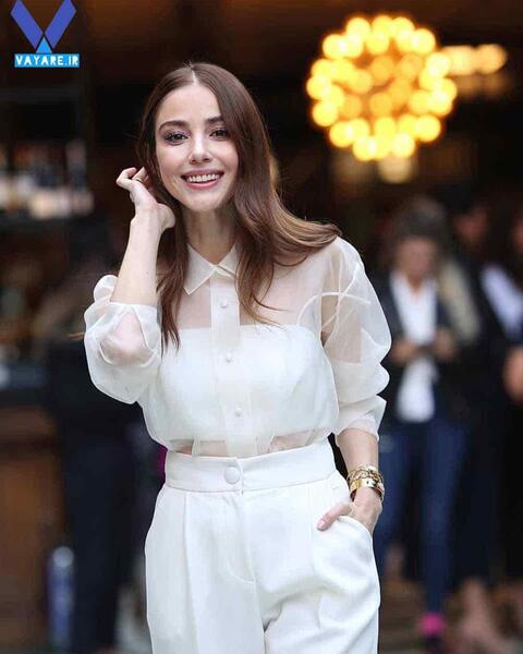 عکسهای اوزگه آک بولوت