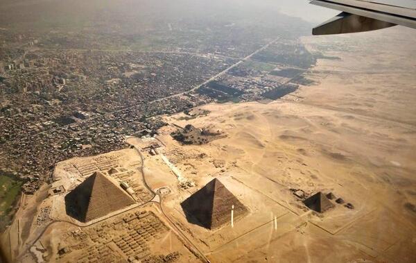 عکس هوایی اهرام ثلاثه مصر