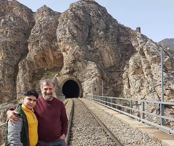 عکس مهران رجبی و پسرش