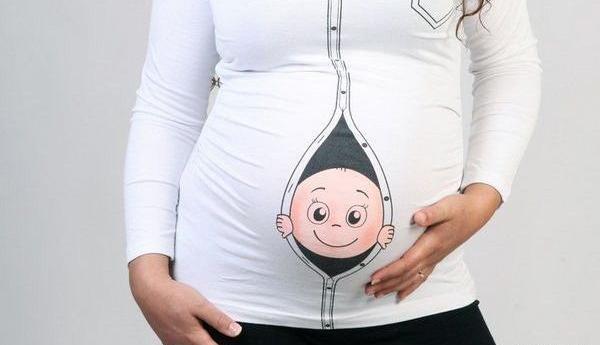 عکس زن باردار غمگین
