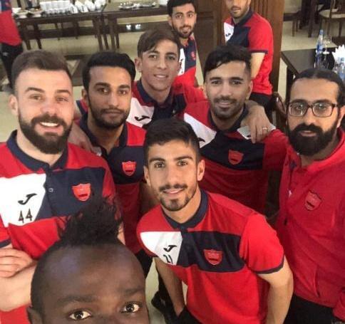عکس دوست پسر فوتبالیست ترلان پروانه