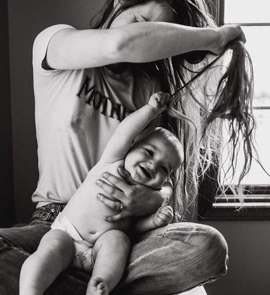 عکس نوشته پسرم تو راهه
