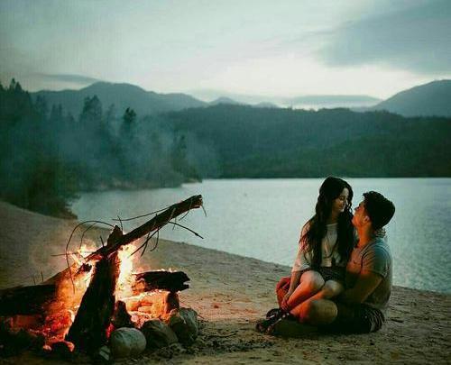 عکس نوشته قهر میکنم ولی با دنیا عوضت نمیکنم