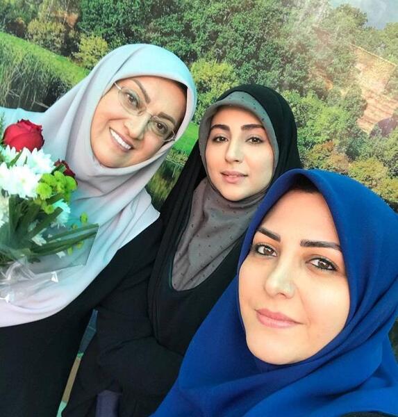 عکسهای محدثه صارمی مجری رادیو جوان