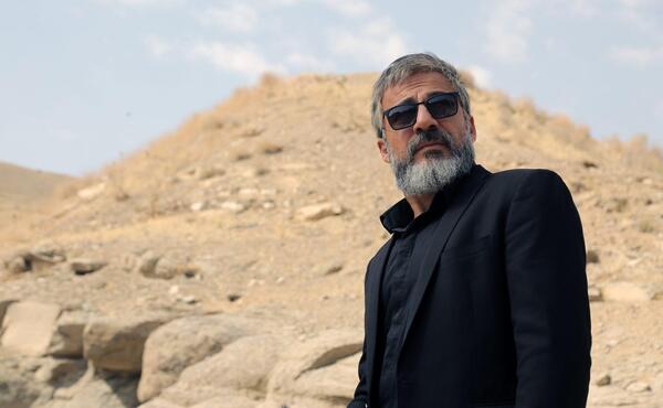 عکس امیر آقایی در نوار زرد