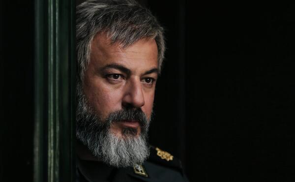 عکس امیر آقایی در نوار زرد