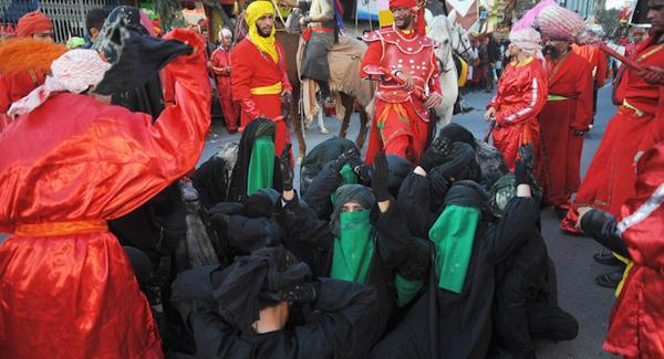 عکس ورود اسرا به کوفه