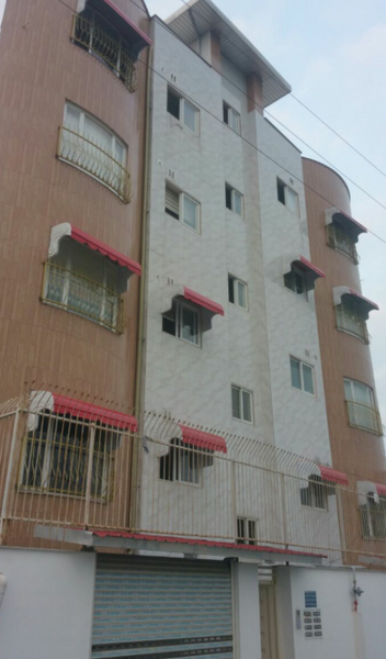 عکس باران گیر پنجره
