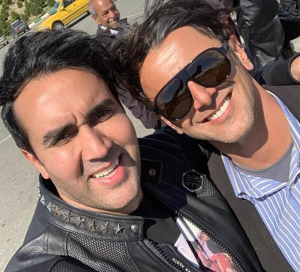 عکس پوریا پورسرخ در چشم و گوش بسته