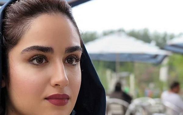 عکس هانیه غلامی در شب یلدا
