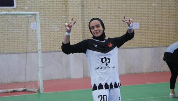 عکس تارا جانی نژاد