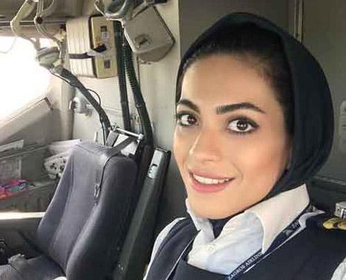 عکس خلبان خدیجه نره ای