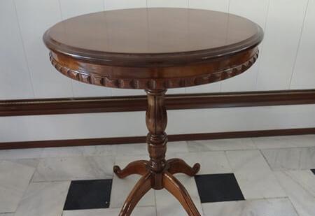 عکس میز خاطره چوبی