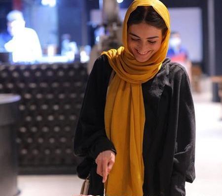 عکس راضیه درسریال اقازاده