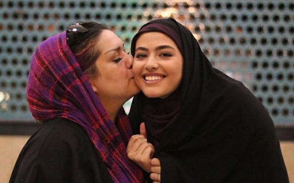 عکسهای چادری ریحانه پارسا