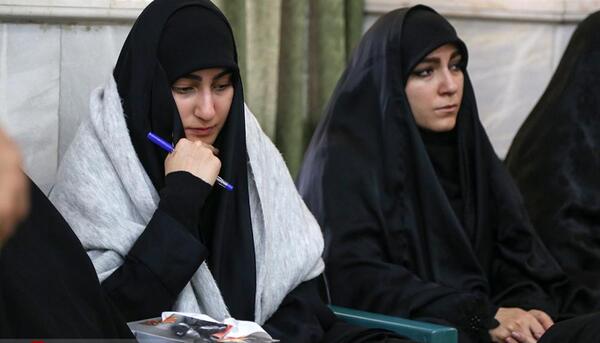 عکس بدون چادر زینب سلیمانی