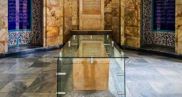 عکس زیبا آرامگاه سعدی