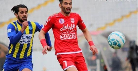 عکس سعید آقایی با پیراهن پرسپولیس