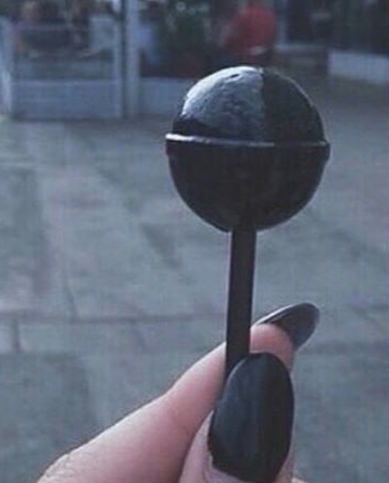 عکس دختر آبنباتی