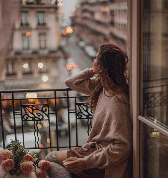 عکس دختر تنها برای پروفایل