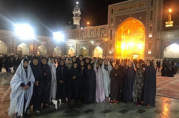 عکس دختر در حرم امام رضا