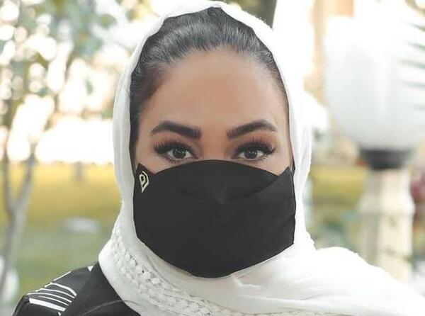 عکس دخترونه طبیعی با ماسک