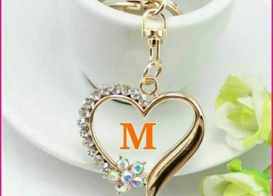 عکس دخترونه با حرف m