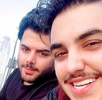 عکس با یک دنیا حرف