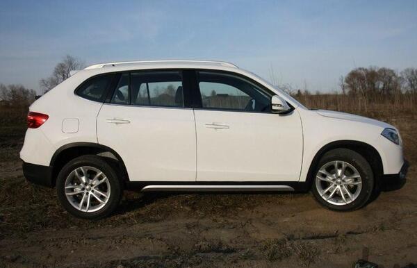 عکس برلیانس شاسی بلند v5