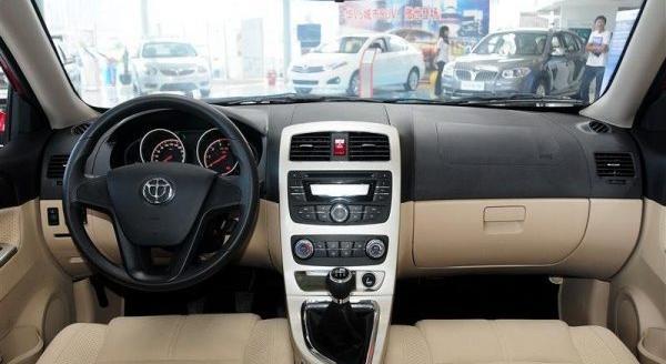 عکس داخل برلیانس h320