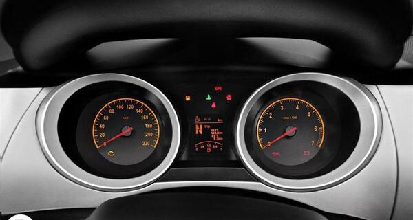 عکس داخل برلیانس h230