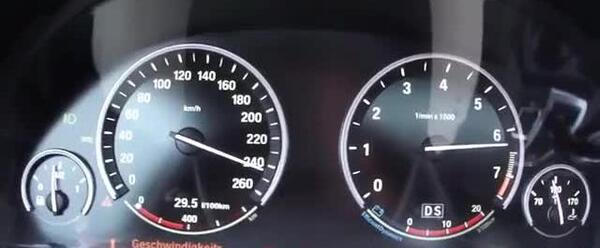 عکس صفحه کیلومتر بی ام و