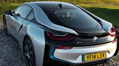 گالری عکس بی ام و i8