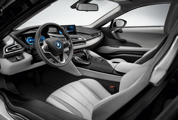 عکس نمای داخلی بی ام و i8