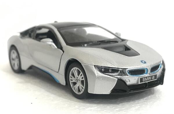 عکس بی ام وه i8