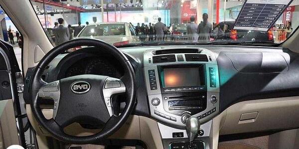 عکس بی وای دی s6