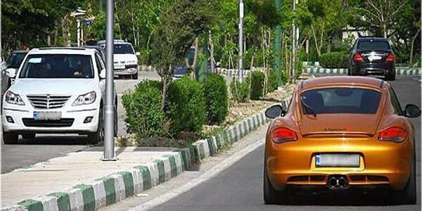 عکس پورشه پانامرا طلایی