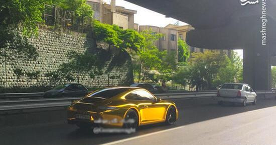 عکس پورشه رنگ طلایی
