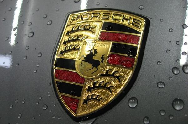 عکس لوگوی پورشه