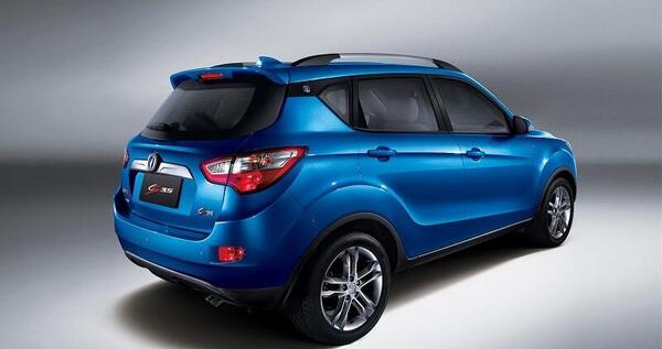 عکس چانگان cs35 سفید