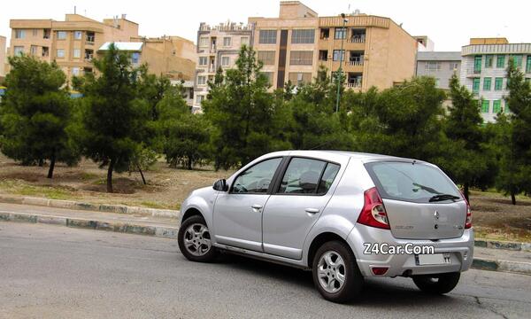 عکس رنو ساندرو دنده ای