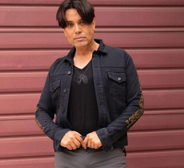 عکسهای کیا خواننده