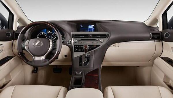عکس داخل لکسوس rx350