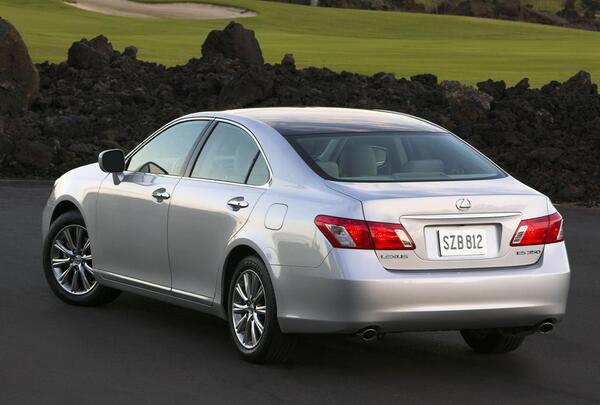 عکس داخل لکسوس es350