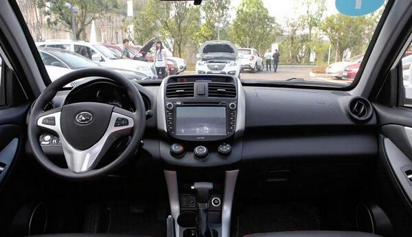 عکس داخلی لیفان x60