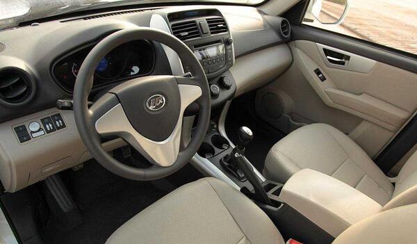 عکس داخلی لیفان x60