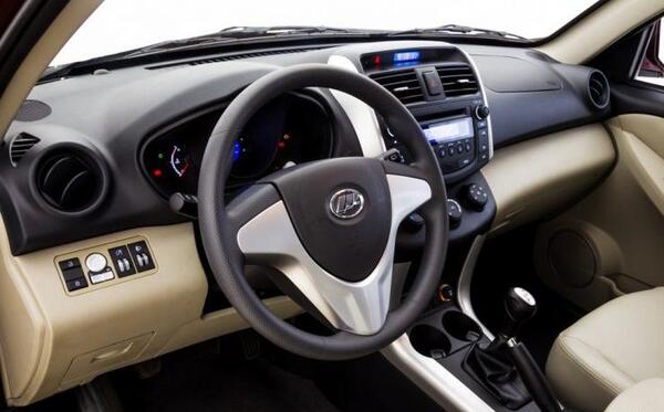 عکس داخلی لیفان x60