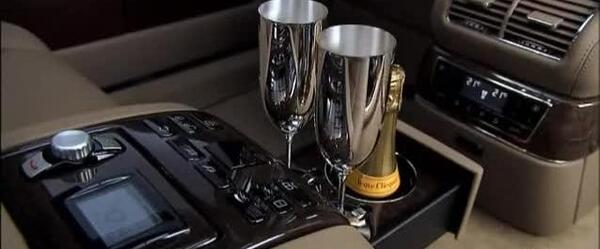 عکس داخل مرسدس بنز s500