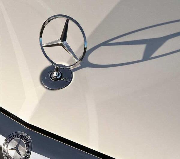 عکس نوشته مرسدس بنز